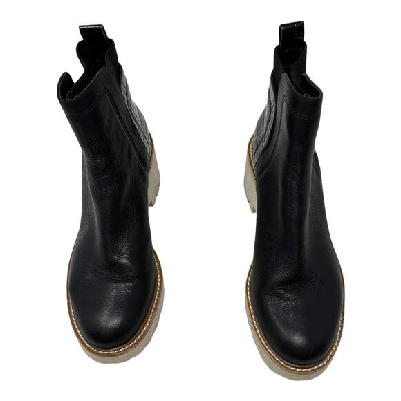 Dolce Vita Huey Black Leather Lug Sole Chelsea Booties Size 8 - Picture 3 of 13
